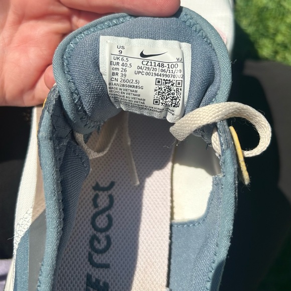 nike react art3mis blue